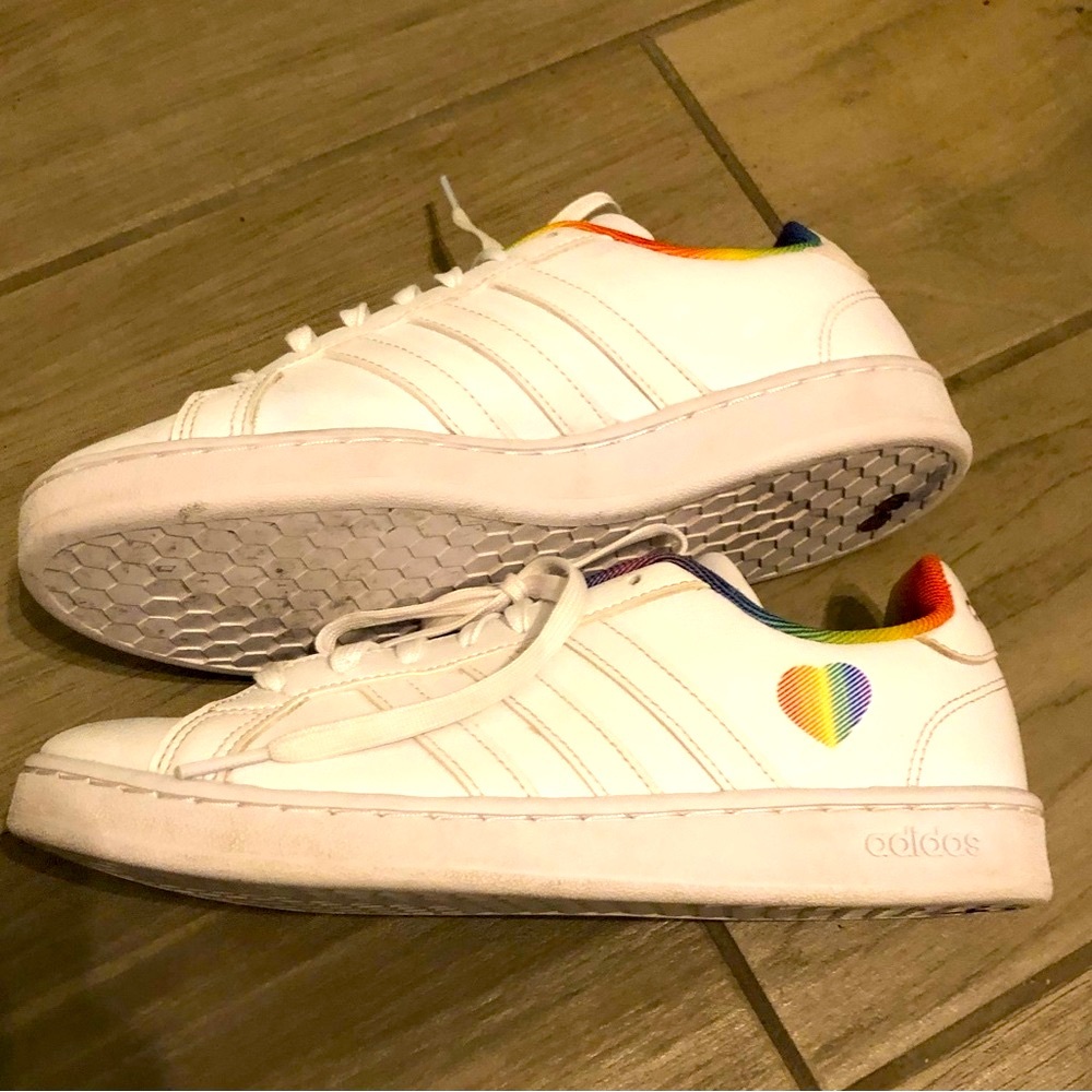 adidas PRIDE LGBTQIA Plus Rainbow Men / Women / Unisex 8.5. Pre-lov…